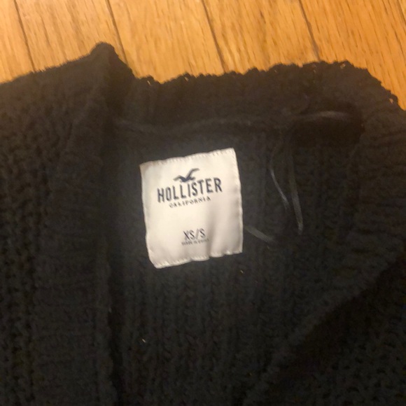 Hollister Cardigan Sweater XS/S - Picture 3 of 6